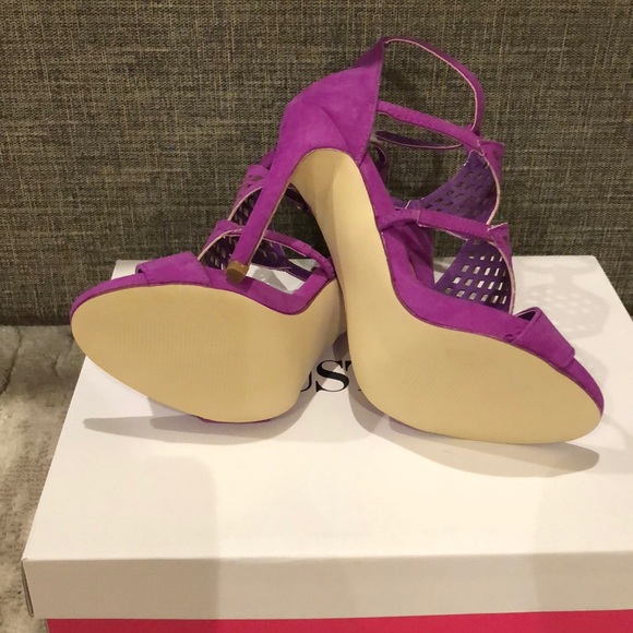 NIB Women’s High Heel Purple Sandals Sz 6.5 - Picture 3 of 5